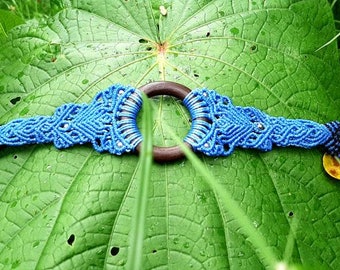 Macramé signature belt with adjustable elastic fabric woven knot to knot color ( Blue and black ) - COLLECTION model