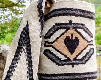 Hand-woven Arhuaca bag | "DIVINE LEAF" | Backpack in native wool