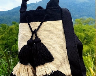 Wayuu large exclusive model backpack with two strap styles - Adjustable hand strap and long strap to use as a shoulder bag