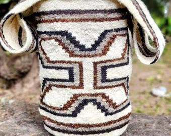 Woven Arhuaca bag | "Guardians Creators" | Backpack woven in organic native wool