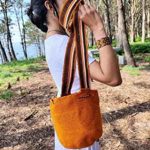 Bolso Wayuu tejido en crochet - Arte indígena para tu bolsa bandolera