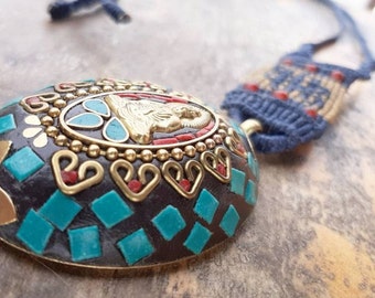 Adjustable hand woven macrame necklace