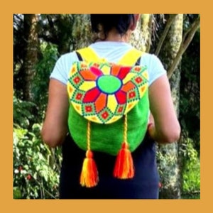 LARGE WAYUU backpack in green and yellow with automatic closure - BAG woven by indigenous women of Colombia