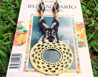 Dazzle with your pre-Columbian tubular ethnic necklace hand-woven in macramé and Zamak in blue and gold - The union of metal and luxury yarn