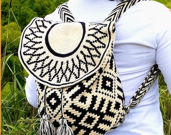 Large Wayuu backpack in beige and black with self-closing - Order yours
