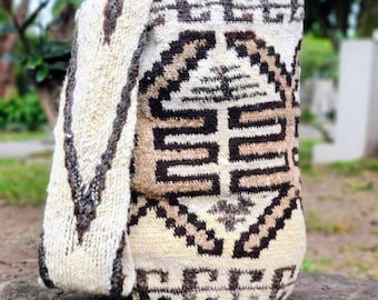 Woven Arhuaca Bag | "Guardian of the Earth" | Backpack woven in organic native wool