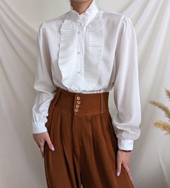 Upcycling • Blouse vintage "Tempo" à jabot manche bis… Gem