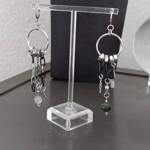 Asymmetrische Ohrringe im grunge Style. Ein besonderes Geschenk. Unikat. Einzelstück.