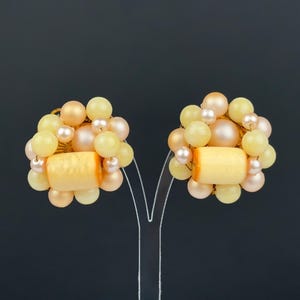 Vintage Pfirsich & Gelb Perlen Ohrclips: 1960s Japan Retro Schmuck