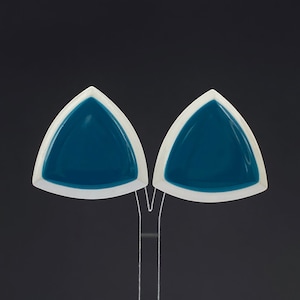 Vintage blue and white enamel triangle earrings Geometric stud earrings Retro jewelry Red pierced earrings 1980 jewelry