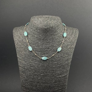 Vintage Monet zilverkleurige en faux turquoise stenen choker ketting 16 in