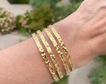 Bracelets  Jonc ajustable martelé en acier inoxydable doré - cadeau femme-gold- moderne-jonc réglable