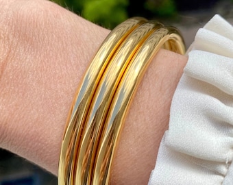 Thick gold bangle bracelets in golden stainless steel sold individually - women's gift - gold - modern - thickness 5 mm - minimalist