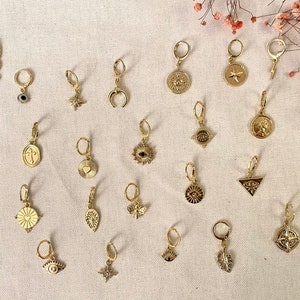 Monos-Boucles Mini creoles in gold stainless steel: eyes-Moon-Blade-lightning-snake-leaf-heart-wind rose sold individually