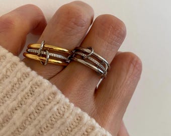 Gold/silver stainless steel ring - women's stackable ring - 3 overlapping rings - multi-ring ring - spinelli ring - trendy intertwined ring