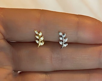 925 sterling silver and zircon piercing - Tragus, Helix, Cartilage, Lobe - screw piercing - Mini studs - laurel leaf with zirconium