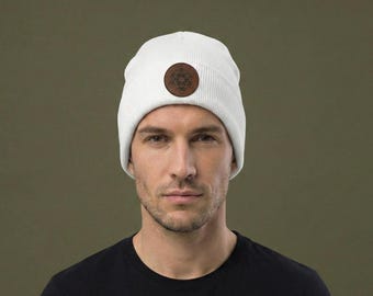 Gorro de punto con diseño del Cubo de Metatrón y geometría sagrada grabada con láser.