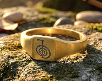 Anillo de sello cuadrado con símbolo Usui Reiki Cho Ku Rei / Acero inoxidable grabado y chapado en oro de 18 quilates