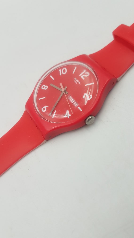 Swatch Watch 'Moin Moin Hamburg' Gent in Red and White SUOR705C, Limited Edition View 5