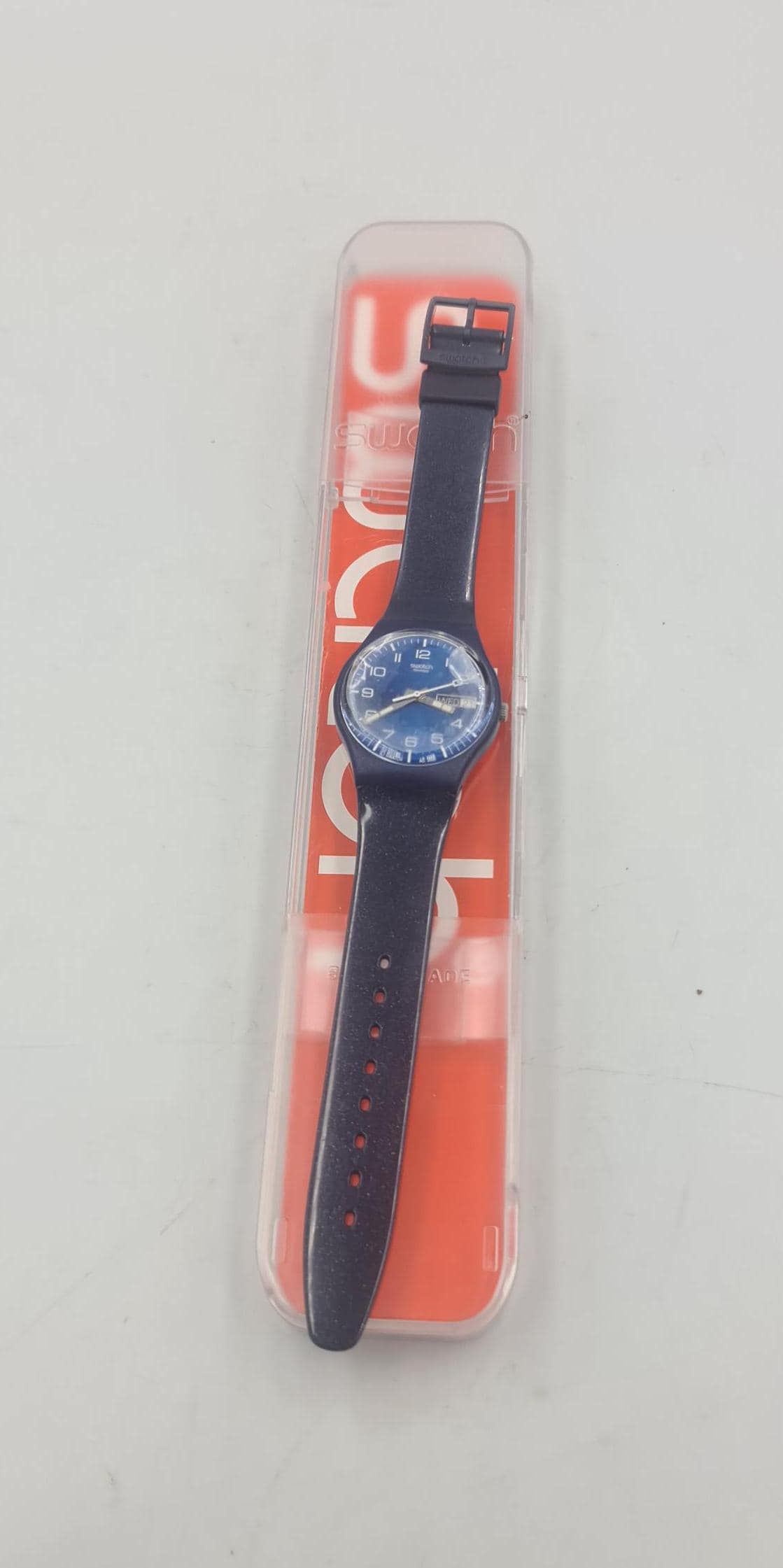 2000s Swatch Watch  display picture 3