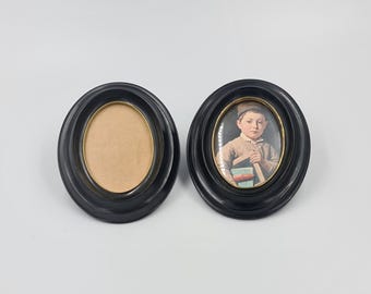 Pair of Oval Small Vintage Frames, c.1960s