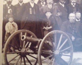 1886 Civil War Regiment Reunion Photo Framed NY Infantry Artillery