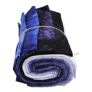 1895 Watercolors Fat Quarter Bundle by Hoffman Calif. #1895FQ-14-Pristine Purple 12 fat quarters