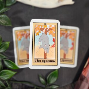 Sticker linogravure en vinyle sur le thème des cartes de tarot