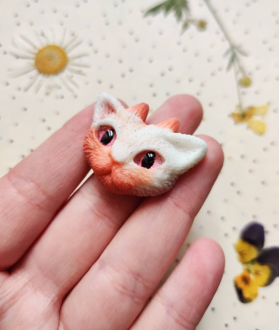 Blue orange gradient mini faun resin kitty cat ring