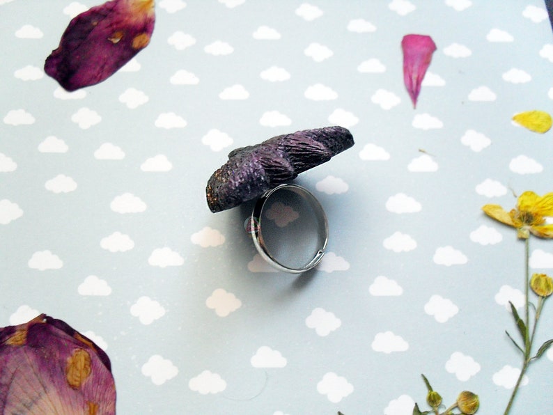 Blue orange gradient mini faun resin kitty cat ring