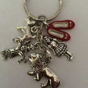 WIZARD VON OZ Inspiriert Schlüsselring Tasche Charm 5 tibetischer Silbercharm großen Geschenk in Geschenktasche