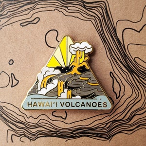 Hawai&#39;i National Park Hard Enamel Pin | National Park Lapel Pin Collection - Accessories Gift for Outdoorsy and Nature Hiking Lovers