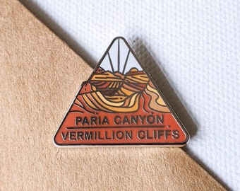Paria Canyon Vermillion Cliffs - Coyote Buttes Wave Hard Enamel Pin - Accessories Gift for Outdoorsy and Nature Hiking Lovers