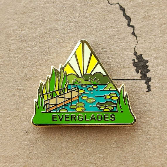 Everglades National Park Hard Enamel Pin | National Park Pin Collection - Accessories Gift for Outdoorsy & Nature Hiking Lovers