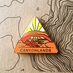 Canyonlands National Park Hard Enamel Pin | National Park Lapel Pin Collection - Accessories Gift for Outdoorsy and Nature Hiking Lovers