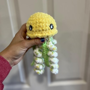 CUSTOM Color Soft Crochet Plushie Stuffed Mini Jellyfish Amigurumi Crochet Mini Jellyfish Gift Idea