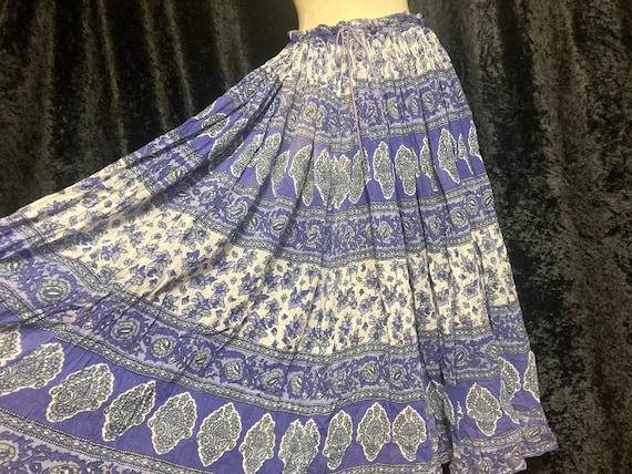 Vintage Cotton Gauze Skirt, Floral Patterns, 70s. Made in India 