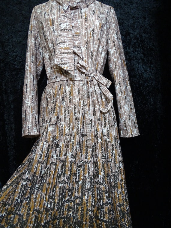 Robe Paul Mausner Beige Et Noire - Taille 50, Style Droite, Mi-longue, Viscose/polyester, Occasion TB