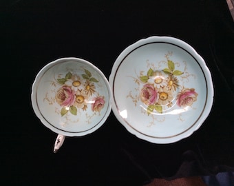 Té para Tw..  una Vintage Importado Hueso Fino China Taza de Té & Saucer
