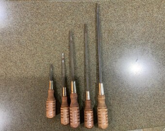 Destornilladores Singer Industrial Products con mango de madera vintage