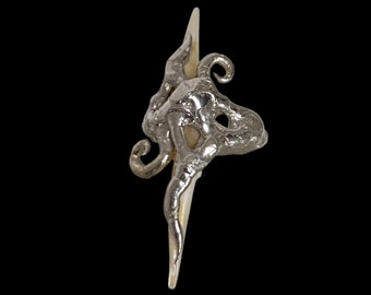 Goblincore Fang Brutalist Ring with Pearl Thorns Melted Metal Ring Faeriecore ring Spikey Ring Fairycore Statment ring Silver Ring Alt Ring