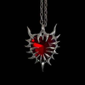 Alt Thorn Heart Necklace Liquid Metal Cybercore necklace Cyber Necklace Massive gothic ring Fairy grunge chain necklace Big Heart Pendant