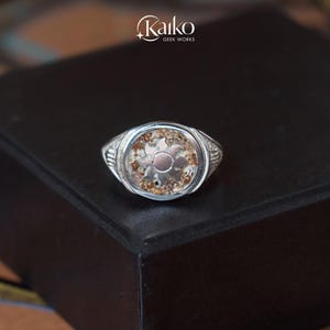 Anello con sigillo MTG in pietra naturale ricostituita con mana bianco semplice, argento sterling 925 di KAIKO