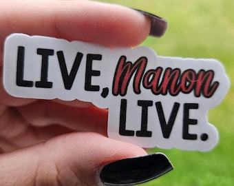 Naklejka Live Manon, Tron ze Szkła, SJM, Sarah J Maas, TOG, Manon Blackbeak, wycinana naklejka, booktok, prezent książkowy, naklejka Kindle