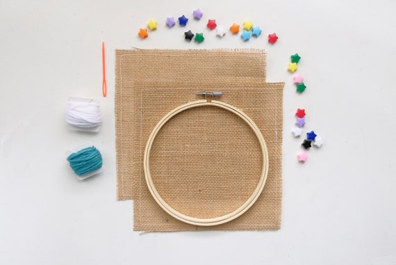 Kids Beginner Sewing Kit, Waldorf Montessori Sewing Kit, Hand Craft Needle Sewing  Kit for Kids, Kids Beginner Embroidery Kit 
