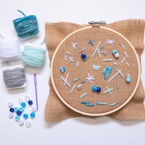 Winter Kids Sewing Kid/Kid Sewing Kit/Preschool Sewing/Learn to Sew Kit/Montessori Sewing/Craft Kits/How to Sew/Kid Craft Kit/Bead Sewing