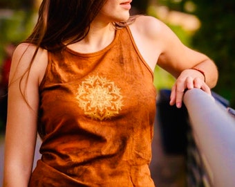 Débardeur batik orange en coton à motif mandala doré