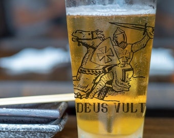 Deus Vult Pint Glass, 16oz - Crusader Church Militant - Catholic Beer Glass - Drinking Cup - Gifts in Latin