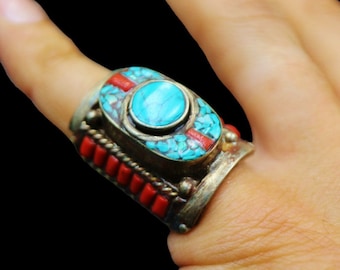 Vintage Nepalese Tibetan Handcrafted Copper Inlaid Ring Band Natural Coral Gemstones Costume Jewellery