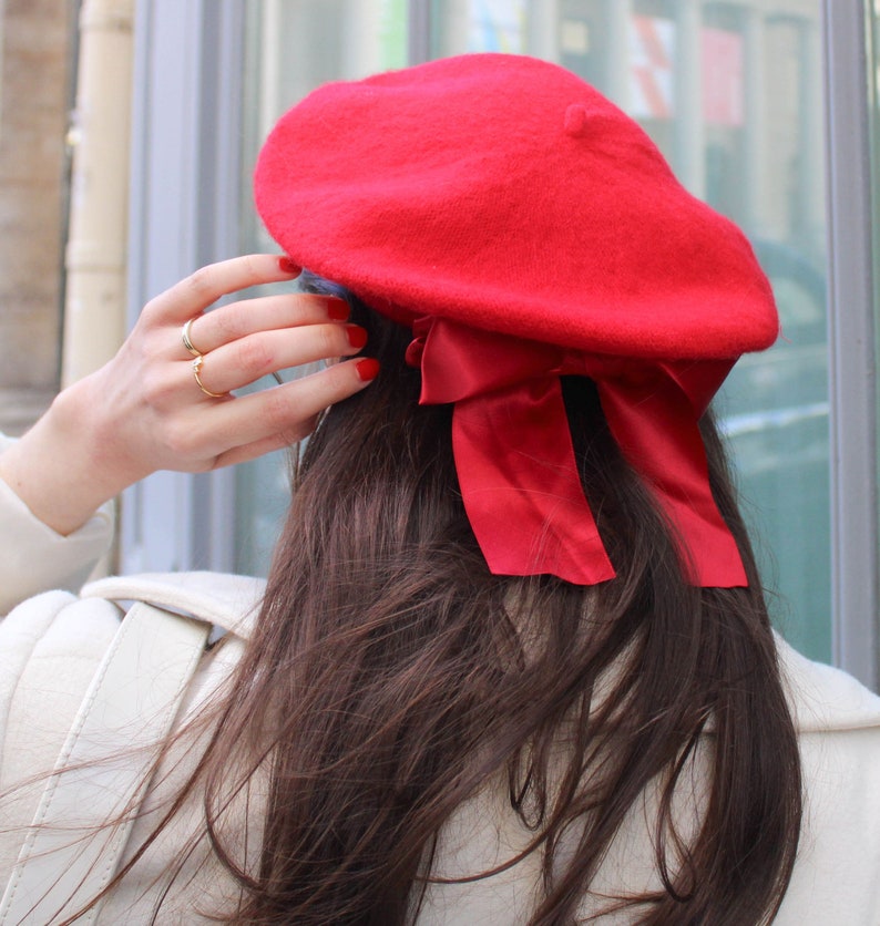 Women's red wool beret with handmade silk bow, autumn beret, winter beret, light academia dark academia beret, Parisian image 2
